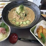 さいたまゴルフクラブ レストラン - すったてうどん