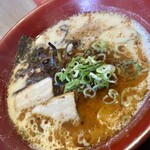 伝統熊本豚骨 伝 - 伝ラーメン