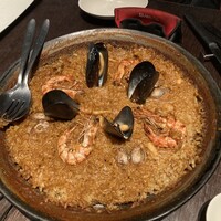 バル デ エスパーニャ ムイ 名古屋ミッドランド店 - 海の幸のパエリア