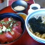 金比羅うどん - マグロ丼セット（うどん盛りUP＋100円）1080円