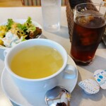 Kafe Resutoran Kaede - サラダ、スープ、アイスティー