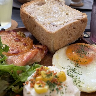 アイズカフェ_1