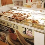 由布院　花麹菊家 - ぷりんどらめがけて一目散♪