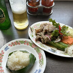 タイ国料理 ゲウチャイ - ムーナムトック、カオニャオ