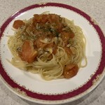 ハシヤ - アサリとフレッシュトマトのガーリックスパゲッティ