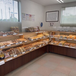 リョーユーパンハーフプライスベーカリー_2