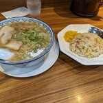 元祖赤のれん 節ちゃんラーメン - 