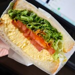 핸드 샌드위치즈