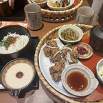 ご飯ととろろ とろ麦 - 