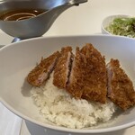 レストラン カロリー - 米沢豚のロースカツカレー