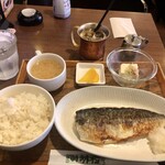 喫茶店 友路有 - モーニングメニュー「焼き魚定食」(780円)