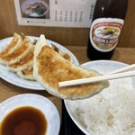 横浜とんとん - パリッと香ばしい焼き目が絶妙な横浜餃子