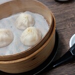 小籠包茶樓 龍哉 - セットの小籠包3個