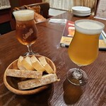 ワイン食堂 旅する子ブタ - 