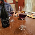 ワイン食堂 旅する子ブタ - 