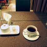 クィーンカフェ - クイーンオリジナルブレンドコーヒー。　400円。