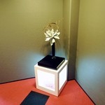 クィーンカフェ - 階段の途中にありました。