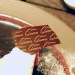 クィーンカフェ - チョコレートの薄い板です。