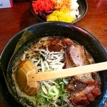 らーめん本郷亭 - 黒麺750円