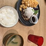 山本のハンバーグ イオンモール札幌発寒店 - 
