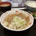 Oshokujidokoro Amemiya - もつ煮定食 ¥1,100（税込）