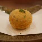 鮨 たかはし - ズワイガニクリームコロッケ