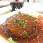 Shokudou Keyaki - 醤油が前面に出た濃厚ステーキソース。