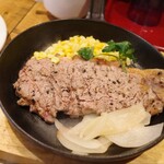 神田の肉バル RUMP CAP - サーロインステーキの180g