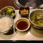 米沢牛焼肉 仔虎 仙台駅前店 - 和牛切り落としランチ