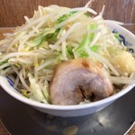 ジャンクガレッジ - ラーメン＋野菜・ニンニク ￥790