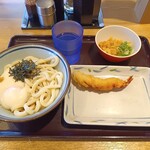 杵屋麦丸 - ぶっかけとろ玉うどん(冷)、大海老天