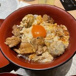 山 名古屋駅店 ワンランク上の世界の山ちゃん - 完成度高い親子丼