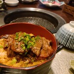 米沢牛焼肉 仔虎 - 炙り和牛ひつまぶし