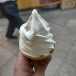 チャレンジャー - 北海道ミルクソフトクリーム レギュラー￥330