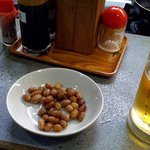 ゆでピーナツ（200円）