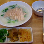 紅虎餃子房 - 鶏青菜粥なかなか九州には無いですね。