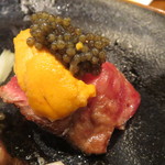 鳥茂 - 和牛サーロイン3種薬味食べ較べ：雲丹＆キャビア、アンチョビ、鬼おろし2