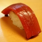寿司芳 - マグロ ヅケ