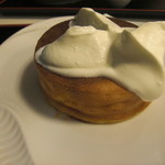 Yukinoshita - 四つ葉のクリームチーズとサワークリームを練り込んだパンケーキ