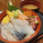 魚っ喰いの田 - 魚っ喰いの海鮮丼