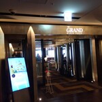 THE GRAND LOUNGE - 