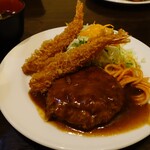 Kicchin Taishouken - ハンバーグとエビフライ定食