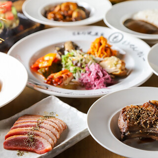 Great for all kinds of banquets♪ Great value plans with 3 hours of all-you-can-drink start from 3,980 yen