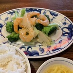 陳麻婆豆腐 - エビとブロッコリーが美味しい定食