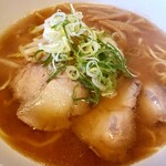 八重丸 - みそ風味ラーメン