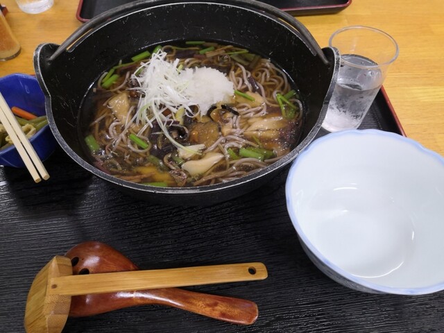 山の売店 六十里 &ndash; 鶴岡市の本格そばと山の恵みを楽しむ直売所