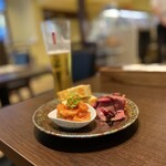 Sorriso dell' Orso - ポコ飲み　ローストビーフ、ズッキーニのトマト煮、オムレツ