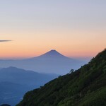 赤岳天望荘 - 朝焼けの富士山