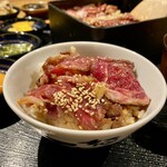 はなぶさ精肉店 - A5黒毛和牛(三河牛)レア牛ひつまぶし御膳(一膳目)