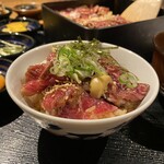 はなぶさ精肉店 - A5黒毛和牛(三河牛)レア牛ひつまぶし御膳(ニ膳目)